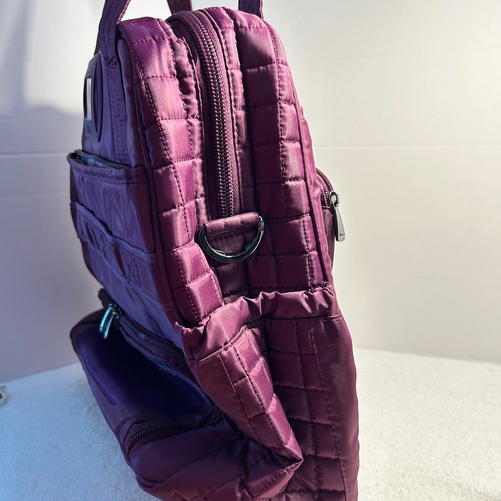 Lug Puddle Jumper Overnight Gym Bag Berry Floral RFID Quilted Travel Tote NEW - Picture 6 of 11